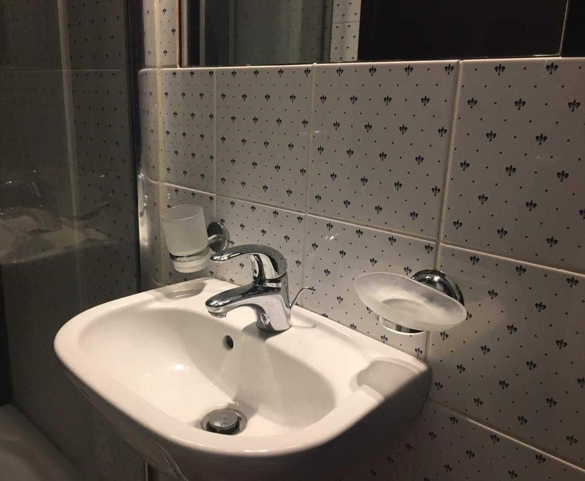 Tsaritsynskiy Hotel Κχαρκίβ Εξωτερικό φωτογραφία
